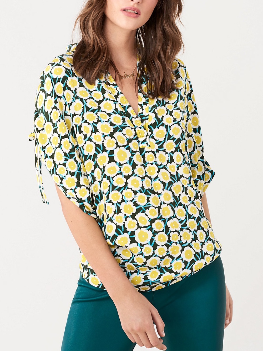 DVF Daisies Top NWOT